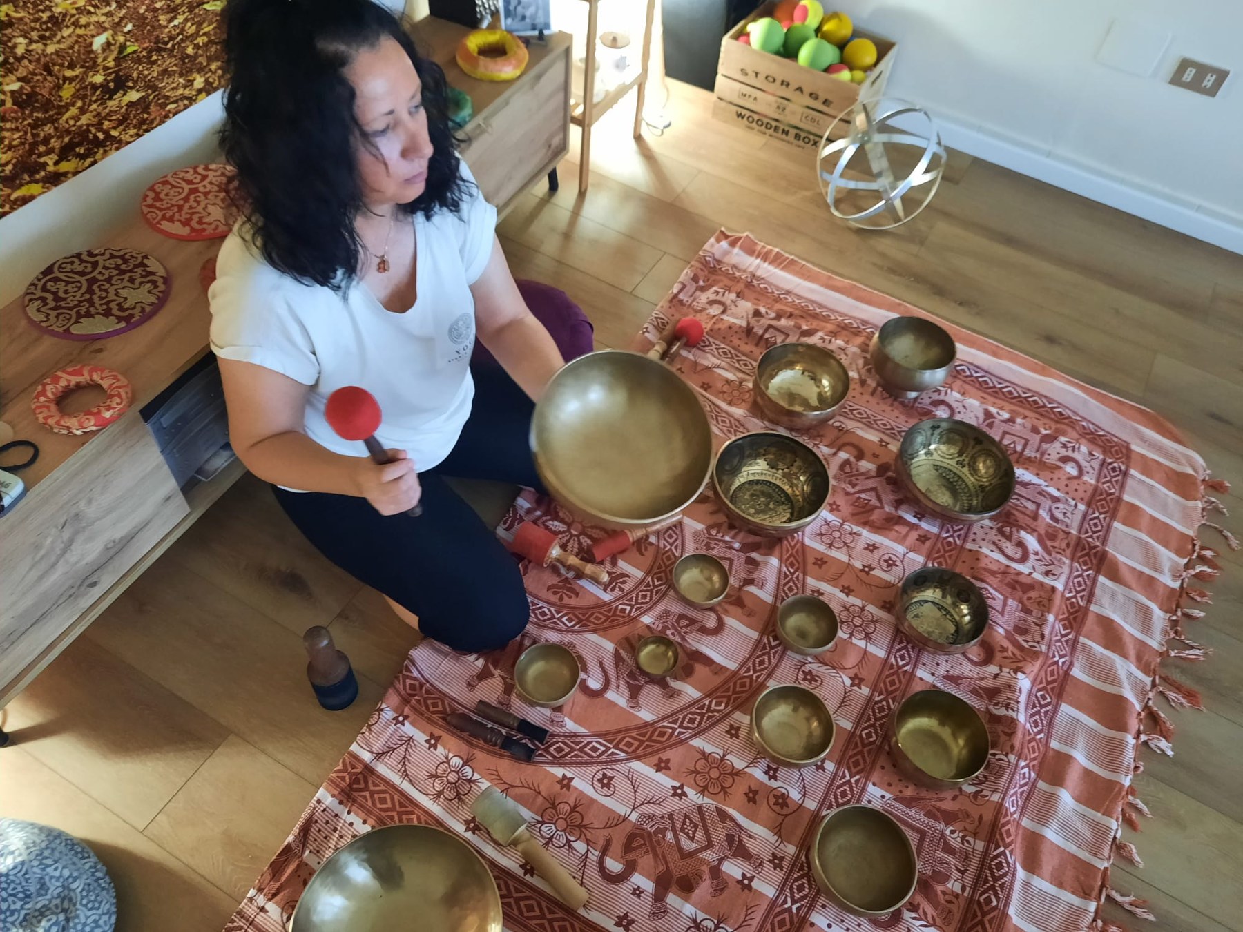 Momenti di pratica, trattamenti e vita dello Studio Olistico Yoga